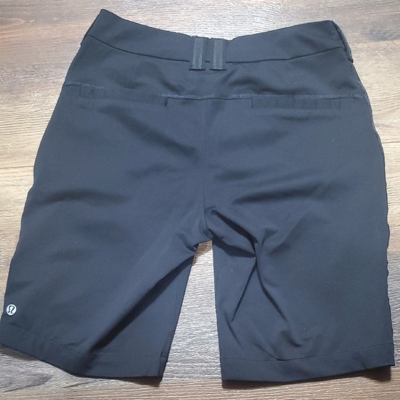 Lululemon Athletica Women's Black Shorts - Picture 7 of 10